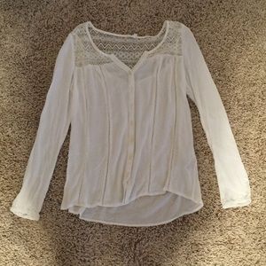 adorable white long sleeve blouse!!
